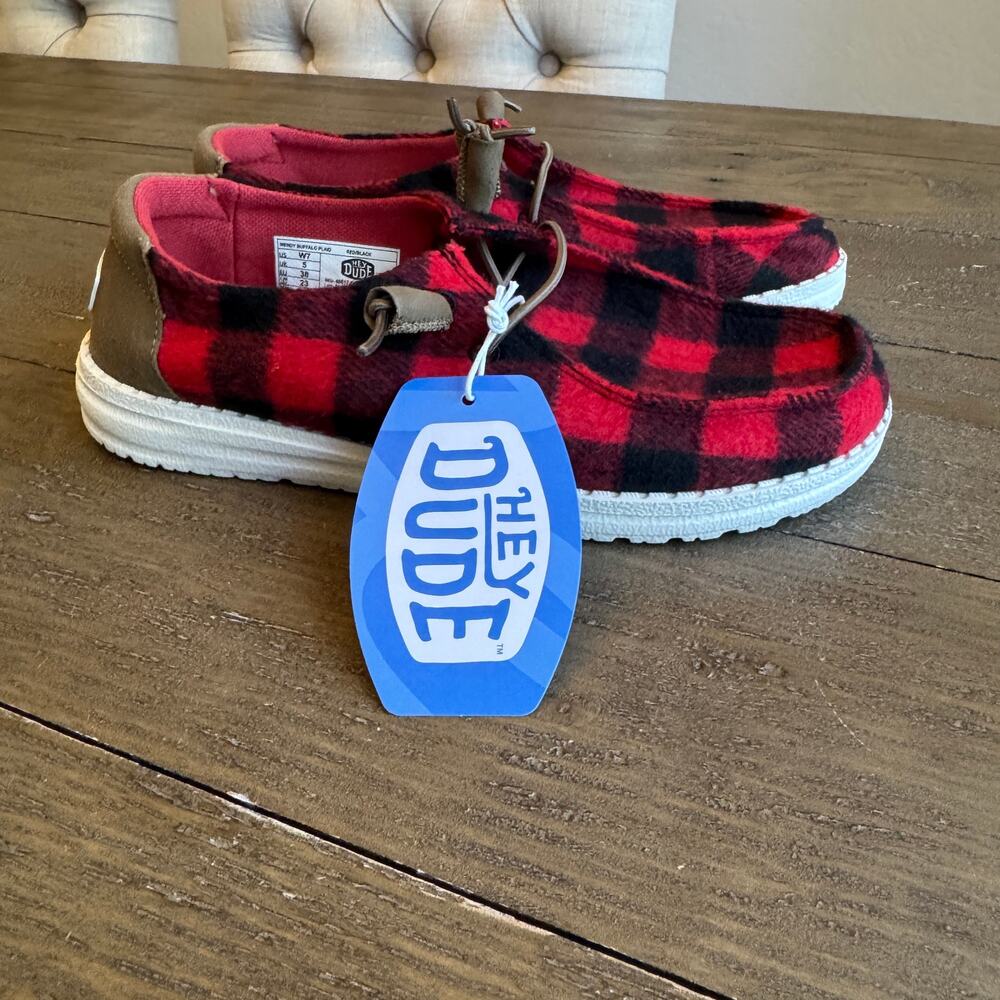 Hey Dude Wendy Buffalo Plaid NWT Red Black Check Women's 7 EU 38 Loafers - Picture 3 of 10